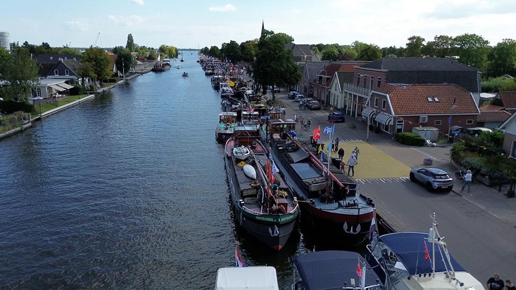 Bijzondere verhalen van schippers die meevaren met aanbrengtocht voor SAIL: ‘Het heeft tien jaar van