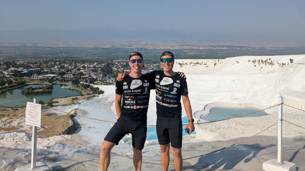 Bikkels on Bikes aangekomen in Georgië, nog 15.000 kilometer fietsen naar Vietnam