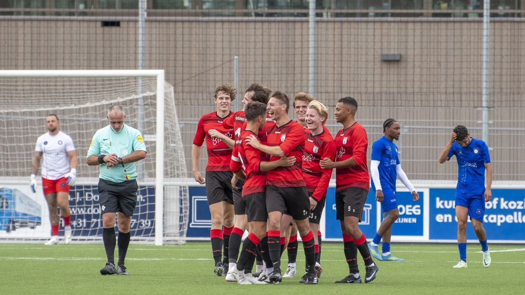 EMM’21 als groepswinnaar naar knockout-fase