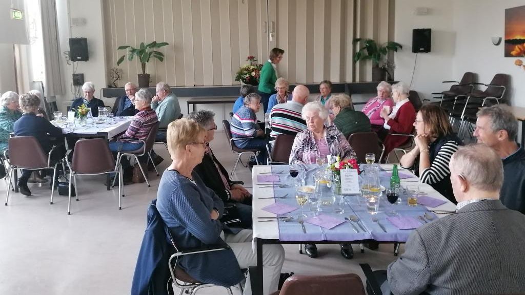 De Spil maakt 'Eten en Ontmoeten' mogelijk voor 55+-ers - Studio Kaag en Braassem