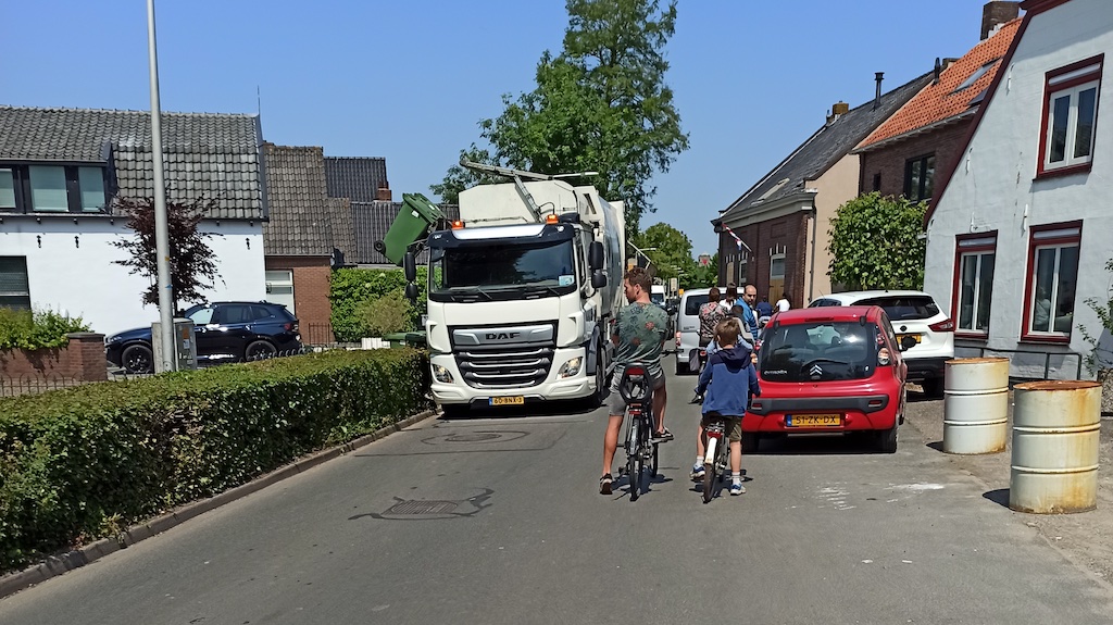 Nieuw tijdelijk fietspad langs het Noordeinde moet verkeersveiligheid verbeteren