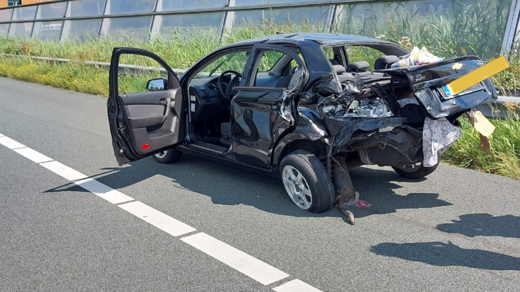Ongeval op de A4 richting Amsterdam, twee rijstroken dicht