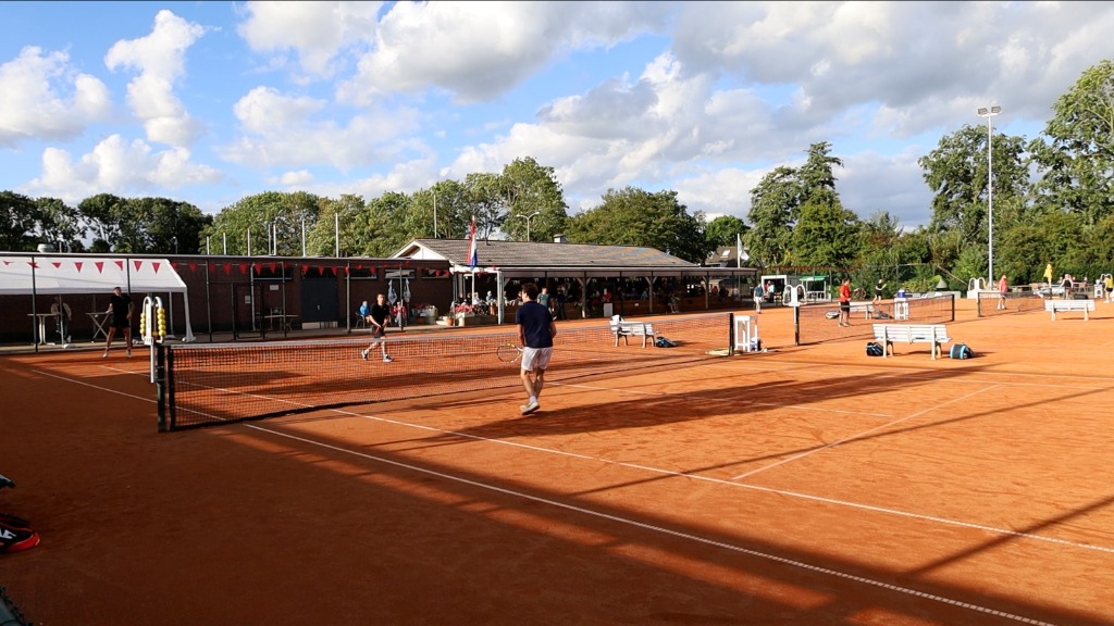 Het grootste tennistoernooi in Leimuiden ook dit jaar weer van de partij