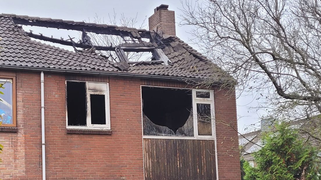 Omgekomen bewoner had geen schijn van kans: binnen kwartier stond huis helemaal in brand