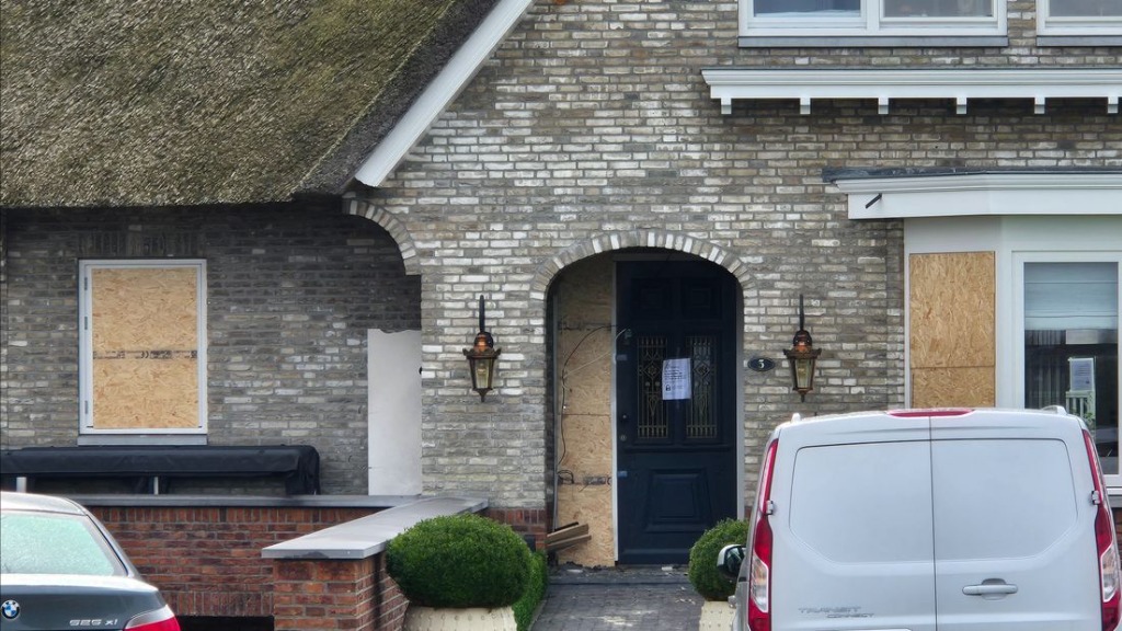 Celstraffen voor bomaanslag op villa in grote drugszaak