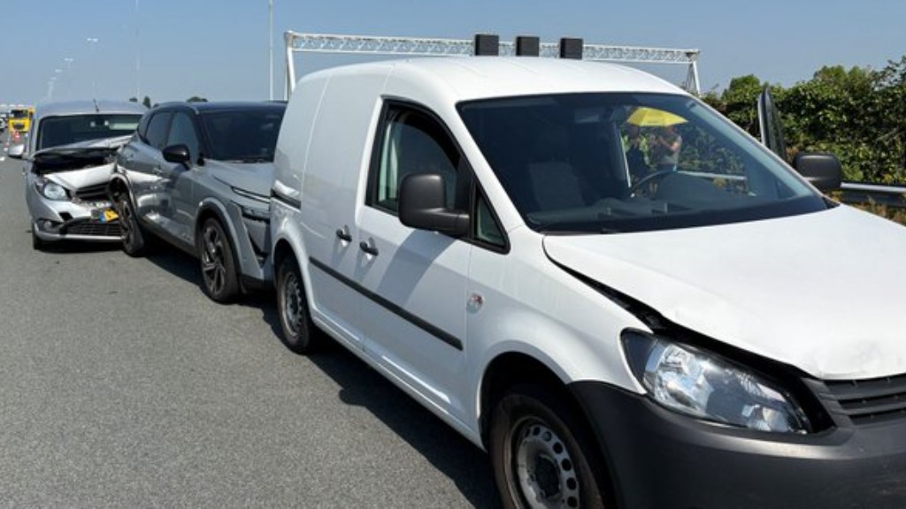 Vier voertuigen betrokken bij ongeluk op A4