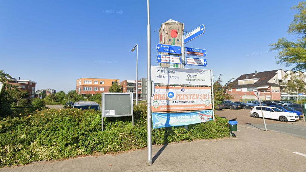 Posterkast op Noordhoek Roelofarendsveen verdwijnt