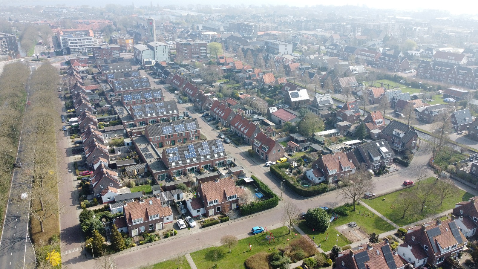 Niet alle bewoners akkoord met sloop van hun woning in Roelofarendsveen: ‘Ze worden er door grootse 