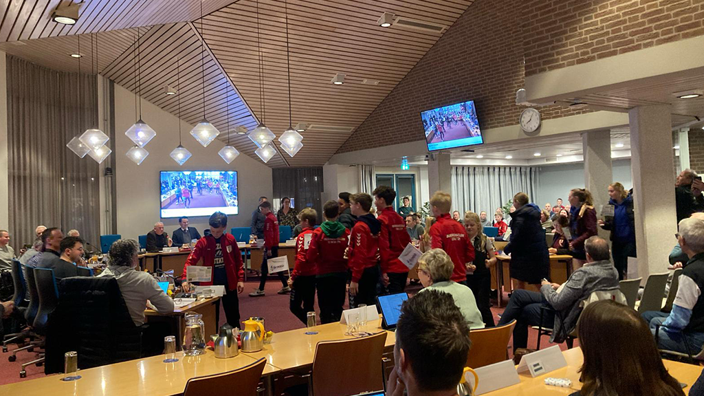 Vernieuwing sportcomplex Roelofarendsveen miljoenen duurder, maar krijgt wel groen licht